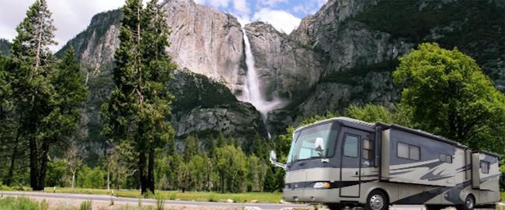2006 Monaco Knight Class A Motorhome for rent in Glendale, AZ - RVnGO