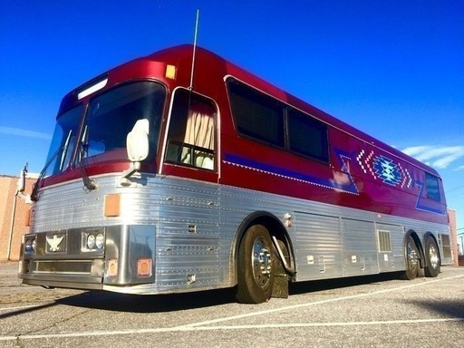 Tulsa, OK - Driver/Fuel Eagle Bus Vintage Entertainer Coach