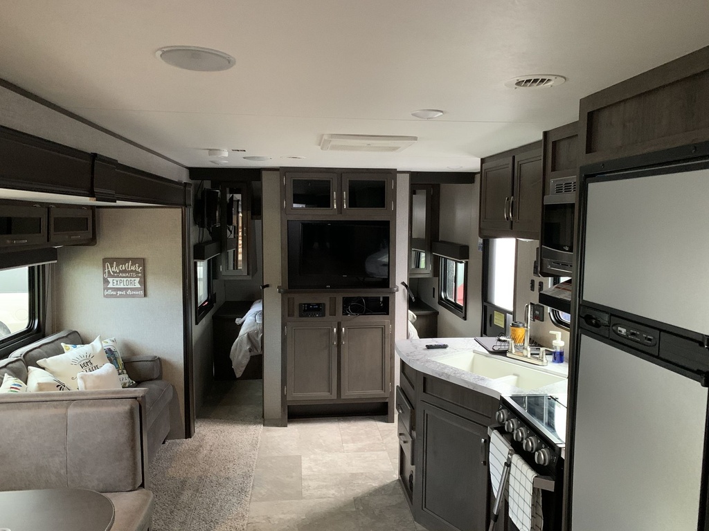 2021 Jayco Jay Flight SLX 8' Wide 267 BHS Travel Trailer for rent in Orlando, FL - RVnGO