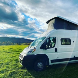 Class B Motorhome main photo thumbnail