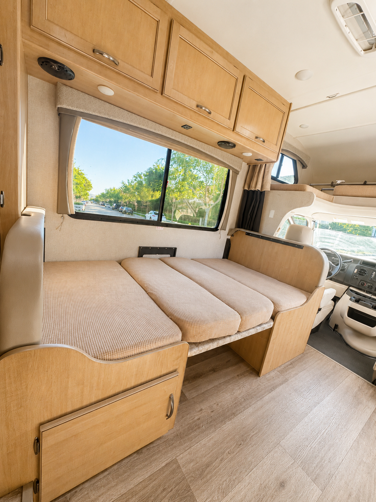 ChatGPT Image 16 июн. 2026 г., 15_26_33.png - 2021 Four Winds Class C Motorhome rental photo 11