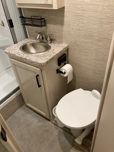 2022 Thor Motor Coach Freedom Elite 23H Class C Motorhome for rent in Roanoke, VA