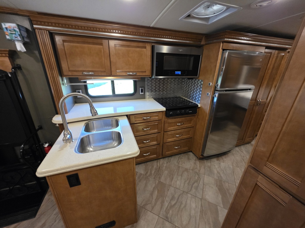 20260701_082153.jpg - 2019 Winnebago Class A Motorhome rental photo 12