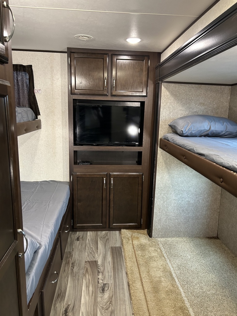 IMG_8942.JPG - 2018 JAYCO Travel Trailer rental photo 9