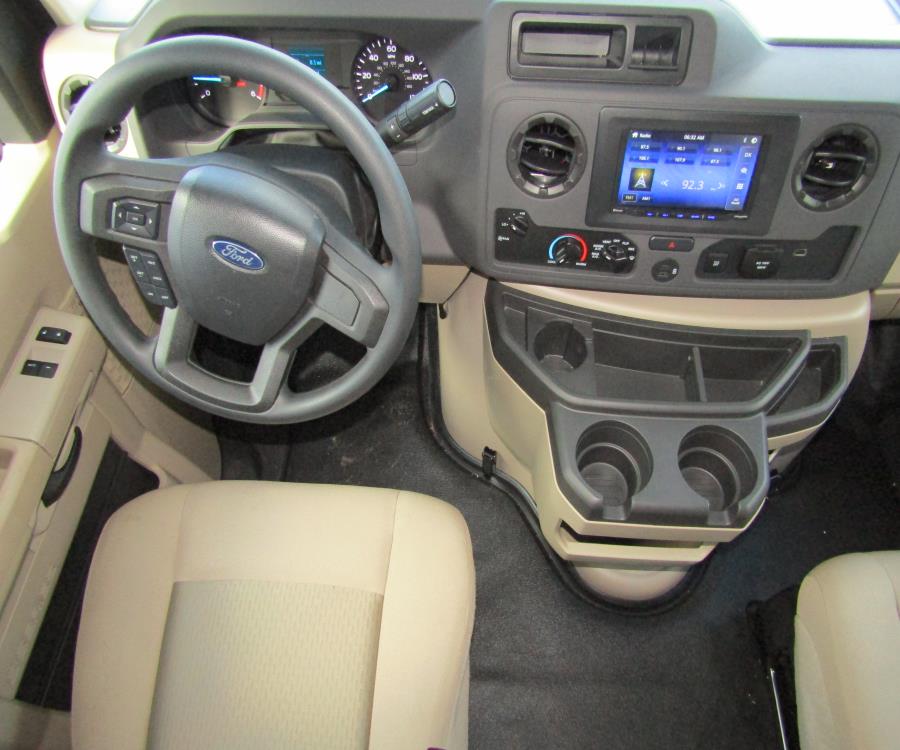 fn209054-02-main.jpg - 2025 Thor Motor Coach Class C Motorhome rental photo 3