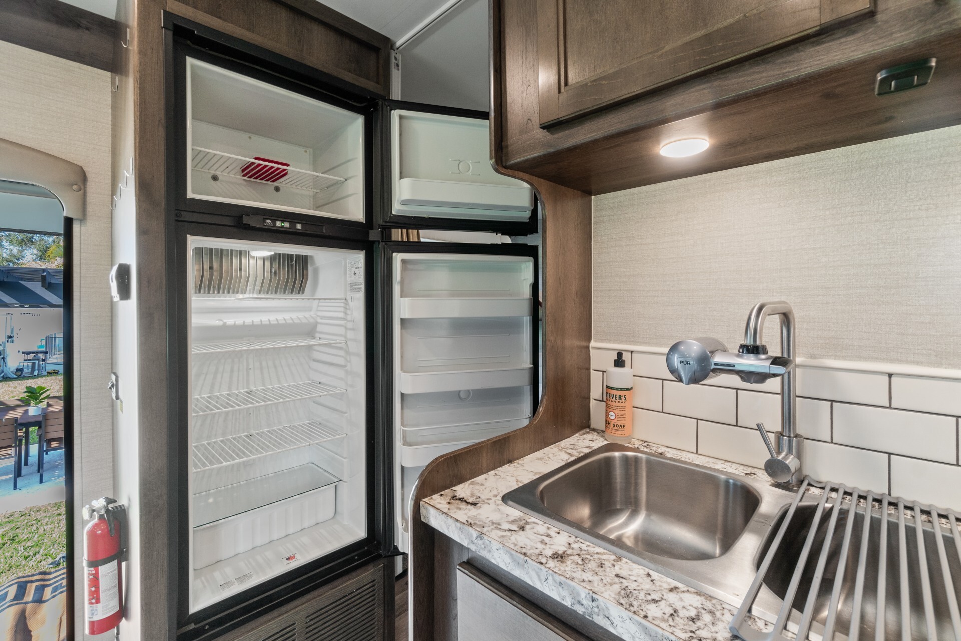 IMG_0354.jpeg - 2019 Jayco Class C Motorhome rental photo 8