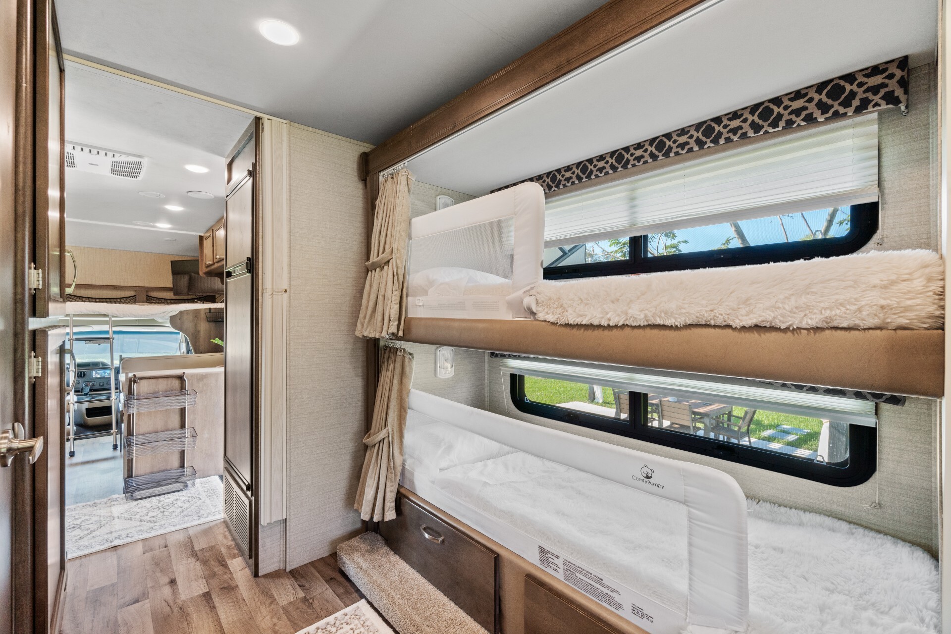 IMG_0361.jpeg - 2019 Jayco Class C Motorhome rental photo 15